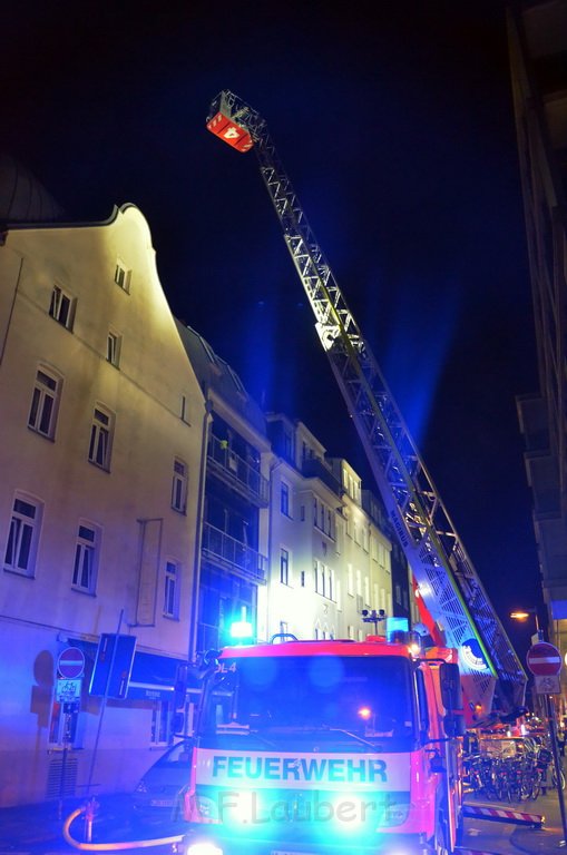 Feuer 2 Y Koeln Altstadt Nord Friesenwall P1218.JPG - Miklos Laubert